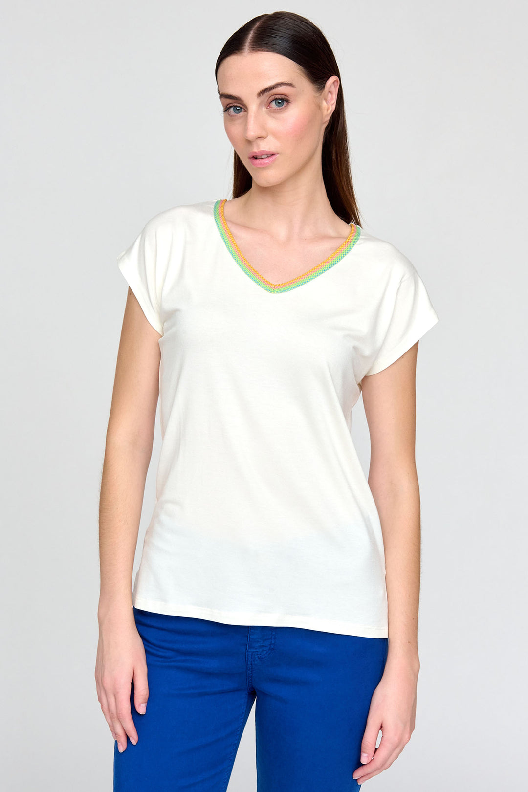 Bariloche Malatao Cream V Neck T-Shirt - Rouge Boutique Inverness