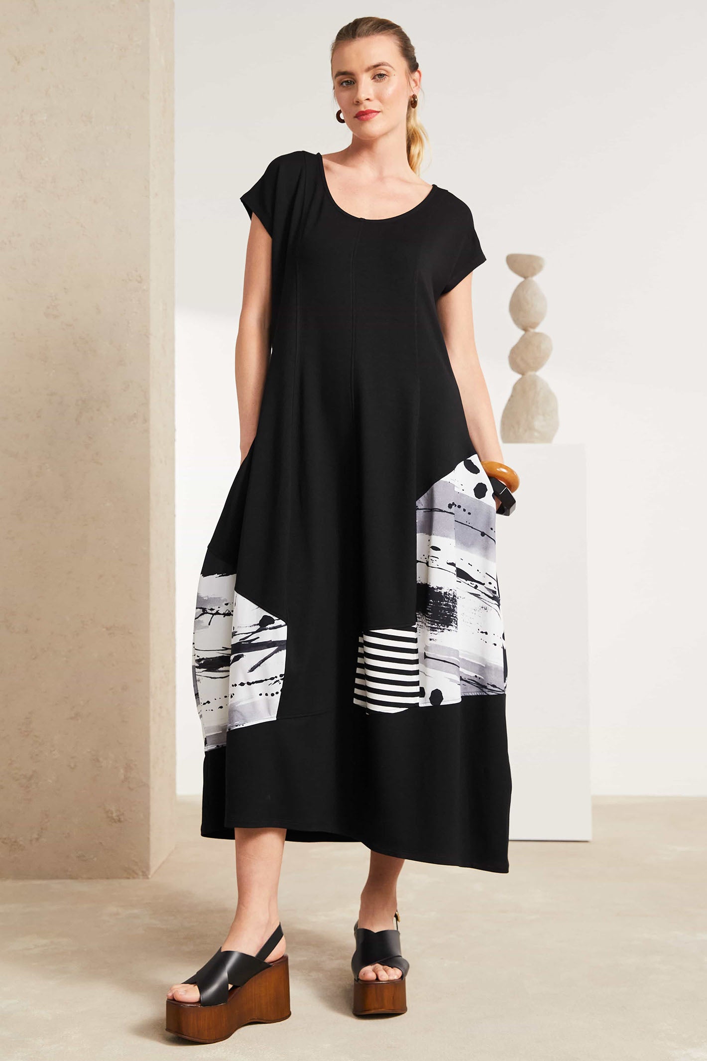 Naya Border Print Round Neck Dress Taupe NAS26306-71