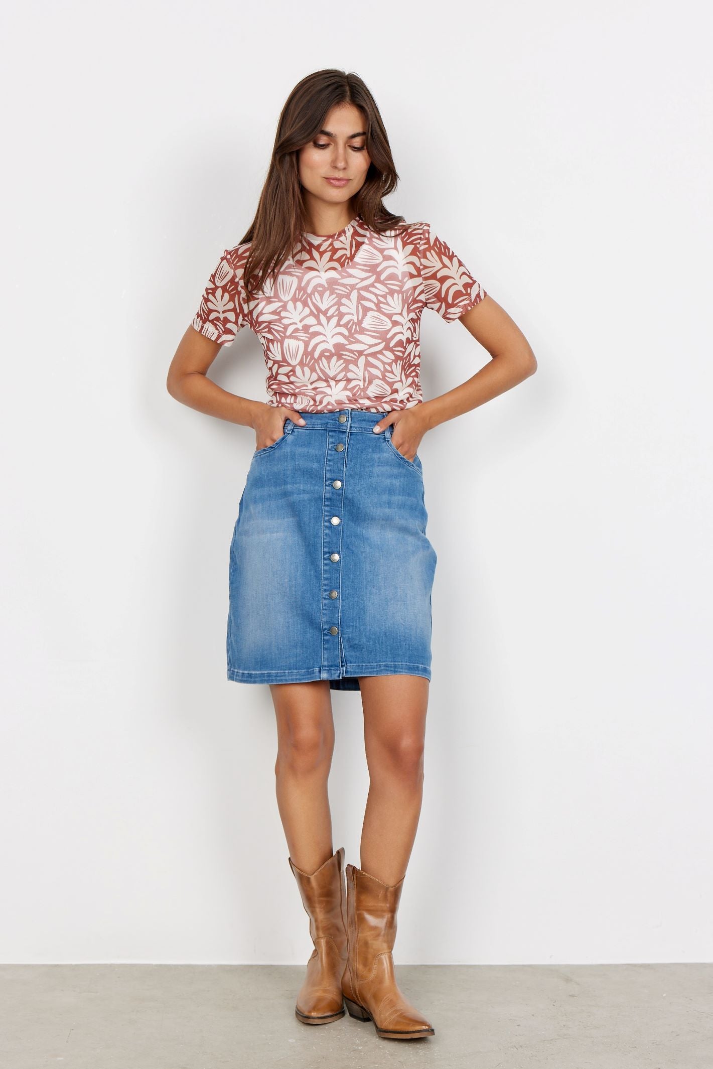 Soyaconcept 'Banu' Cargo Midi Skirt with Drawstring Waist Black