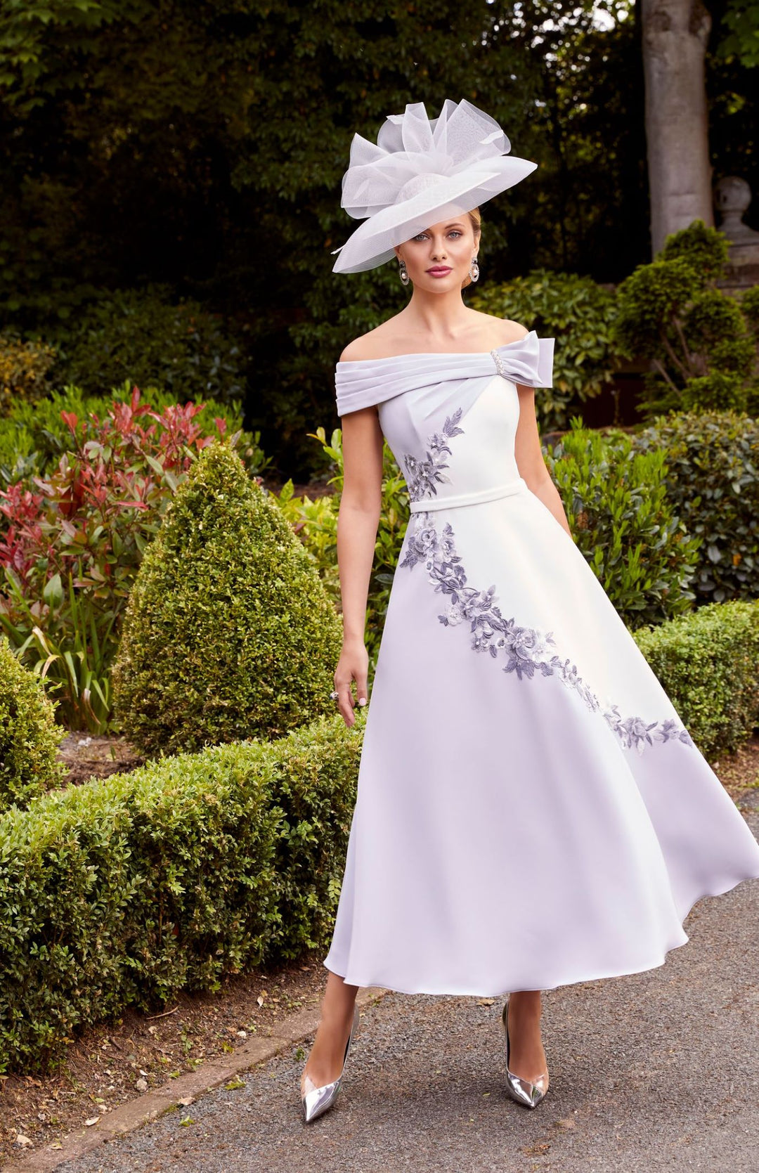 Invitations By Veni Infantino 29843 Silver and Ivory Dress