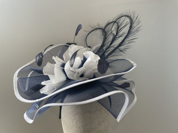 Lola Hat Hire Hatinator