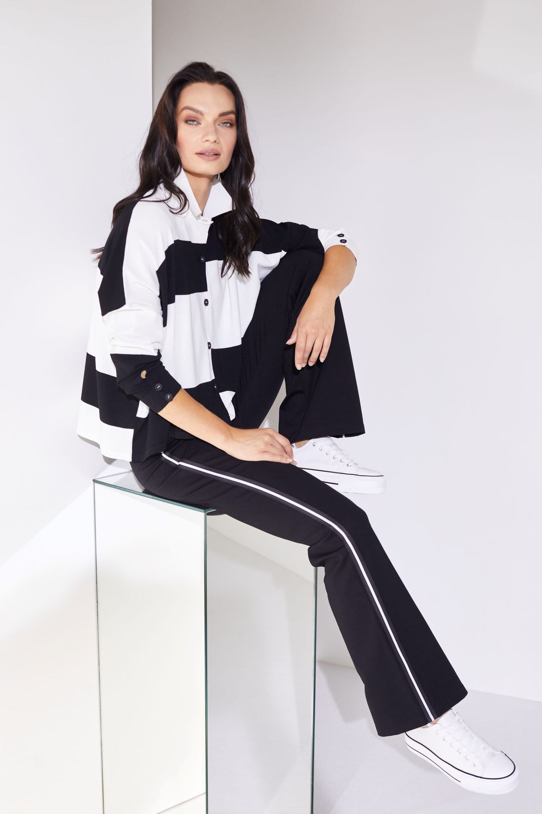 Naya NAS24133 Block Stripe Top Black and White