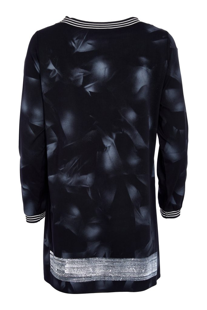 Naya NAW25197 Blurred Print Dipped Hem Top