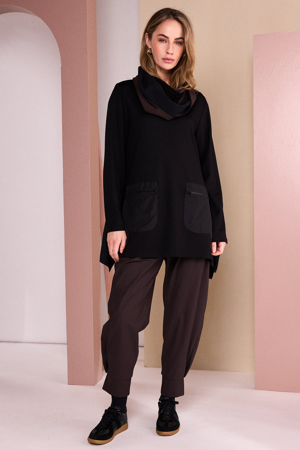 Naya Choko Brown Cuff Trousers, detail