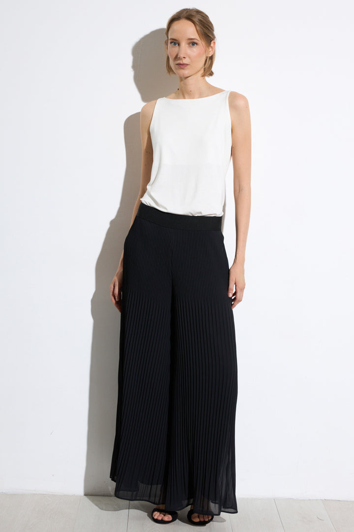 Bariloche Musa Black Pleated Pull-On Trousers