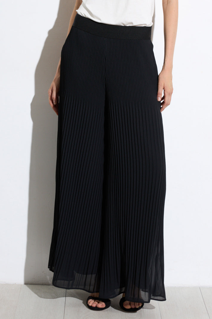 Bariloche Musa Black Pleated Pull-On Trousers