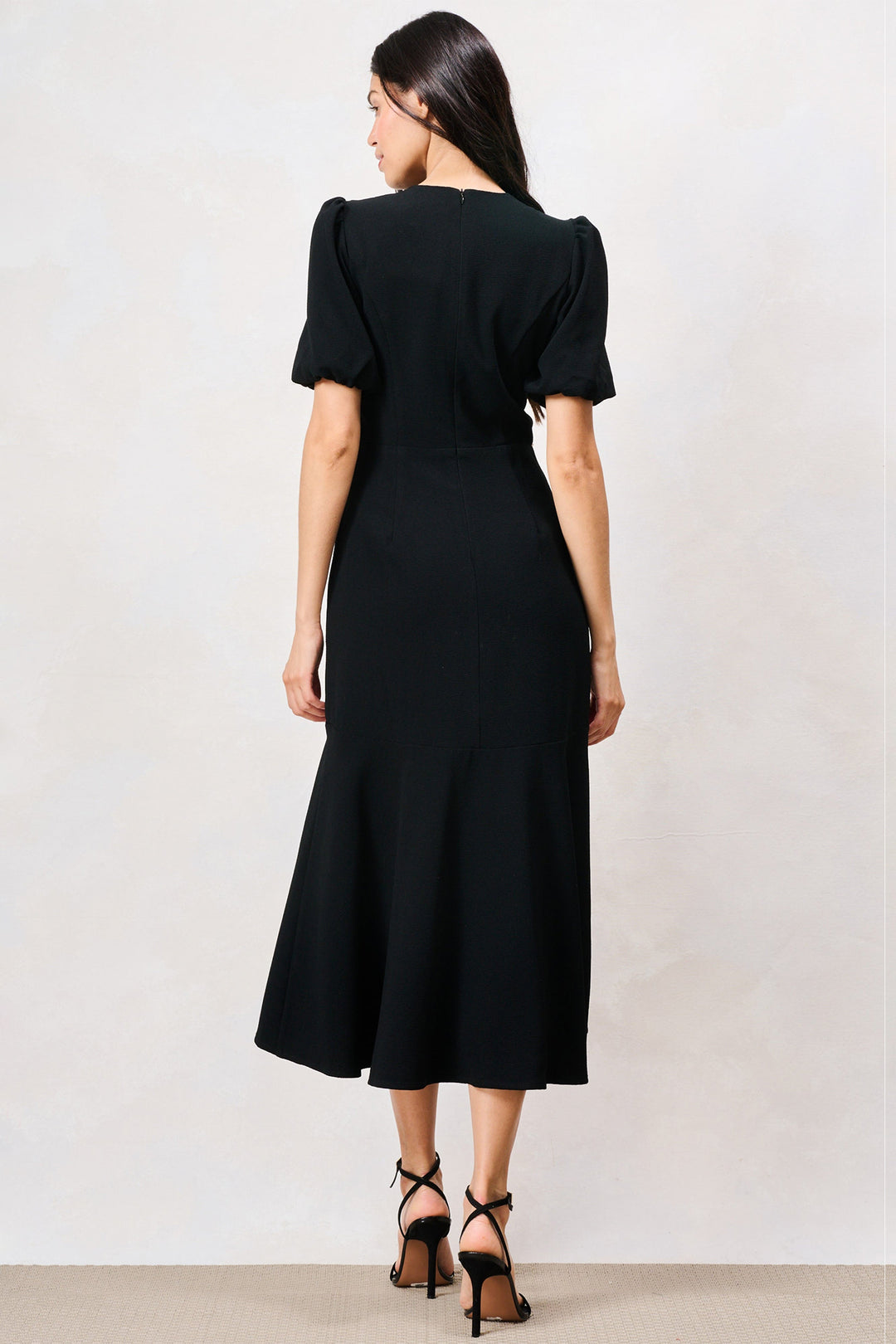 Hope &amp; Ivy Sutton Black Puff Sleeve Midi Dress 9251, back view