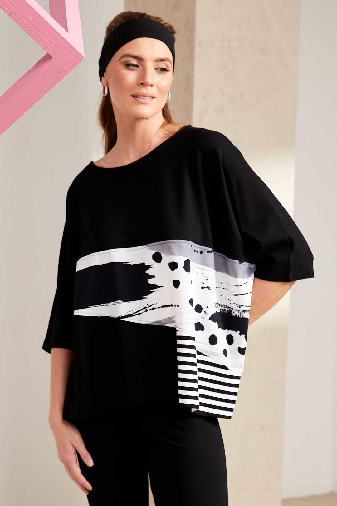 Naya NAS25-128 901 Black Contrast Print Top - Rouge Boutique