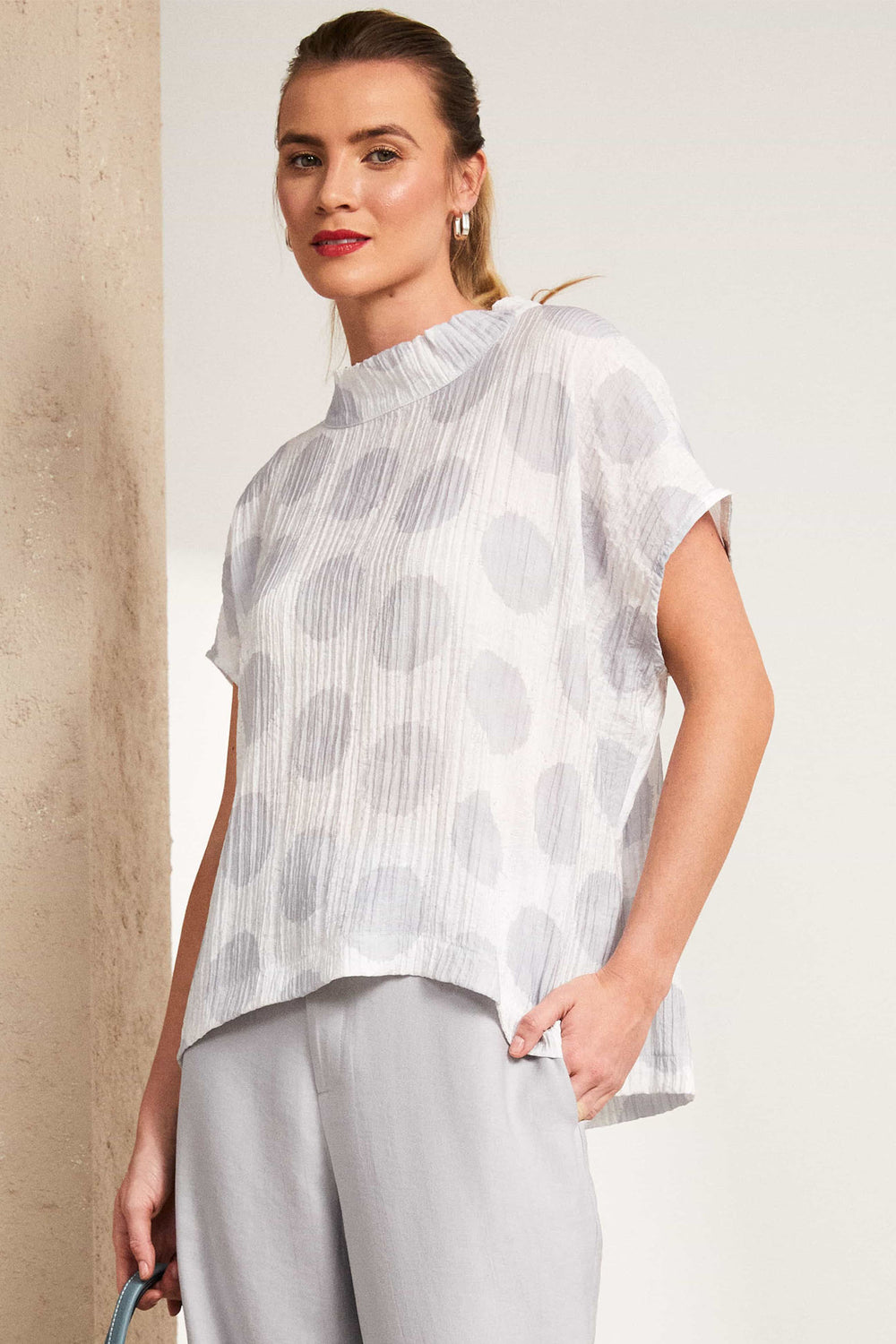 Naya NAS25-155 185 Grey Spot Print Crinkle Top - Rouge Boutique