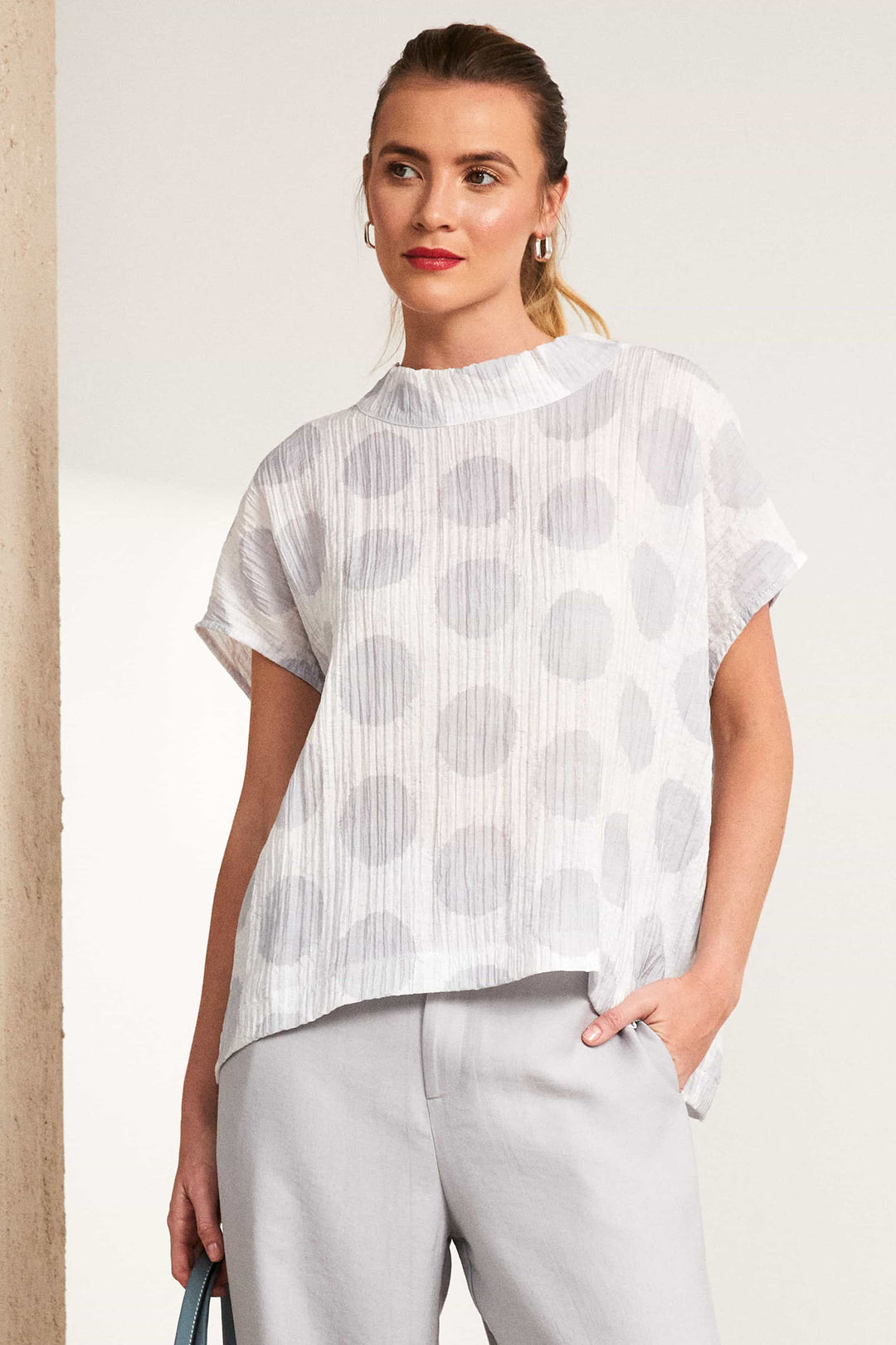 Naya NAS25-155 185 Grey Spot Print Crinkle Top - Rouge Boutique