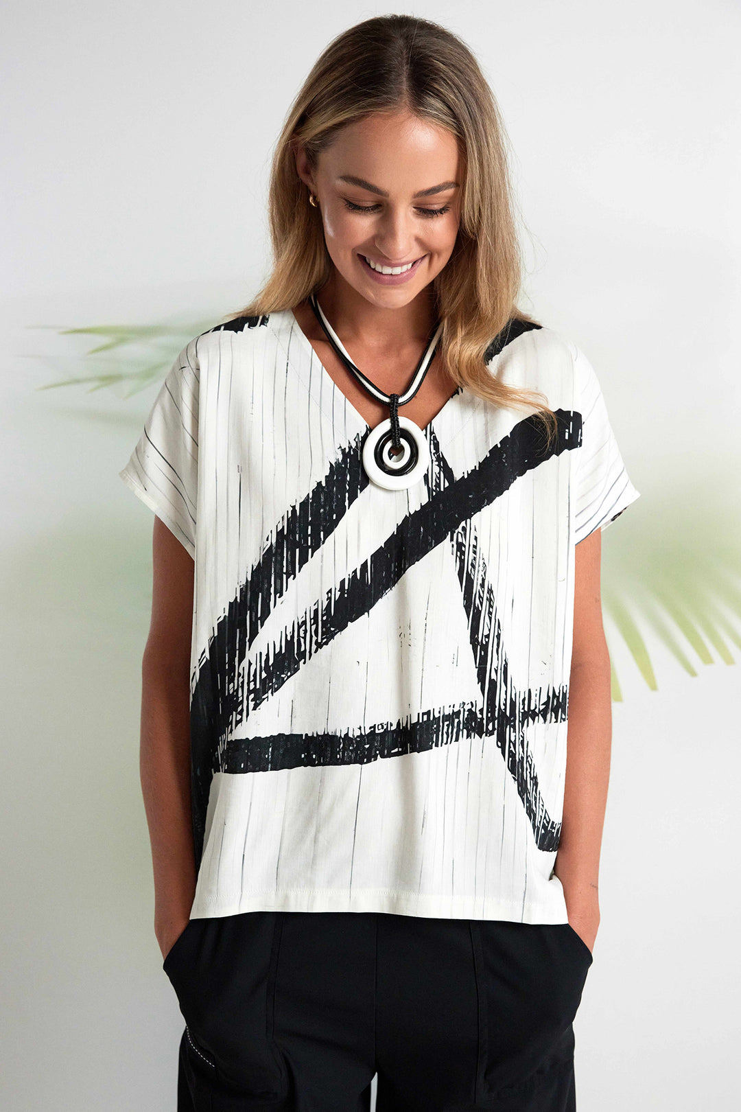Naya NAS26319 129 Off-White Black Print Short Sleeve Top