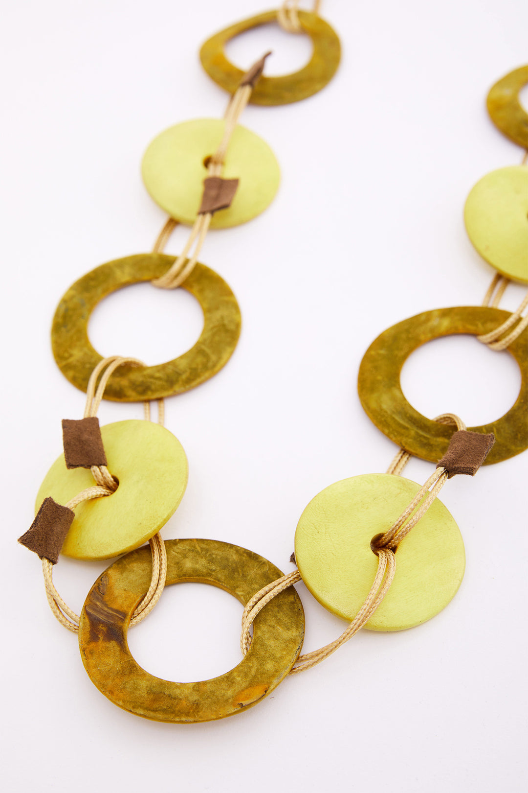 Naya NAS26372 Yellow Loop Disc Necklace