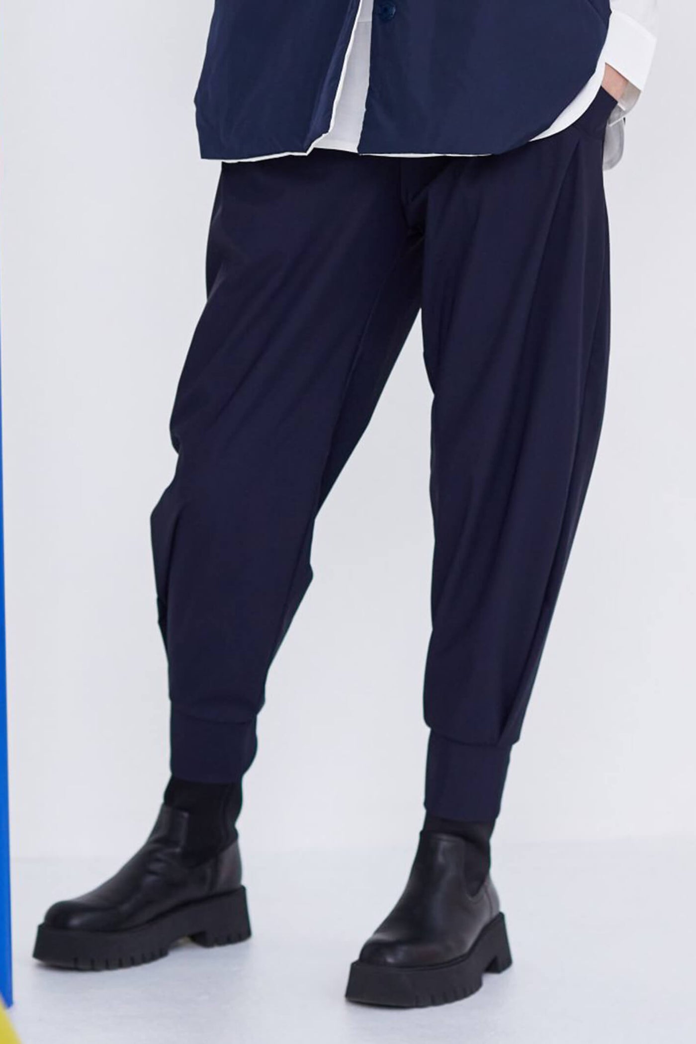 Naya NAW23101 NAVY Travel Pants Cuffed Hem - Rouge Boutique