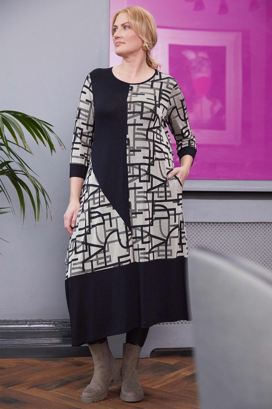 Ora ORW25176 Black Geometric Print Contrast Hem Dress 23