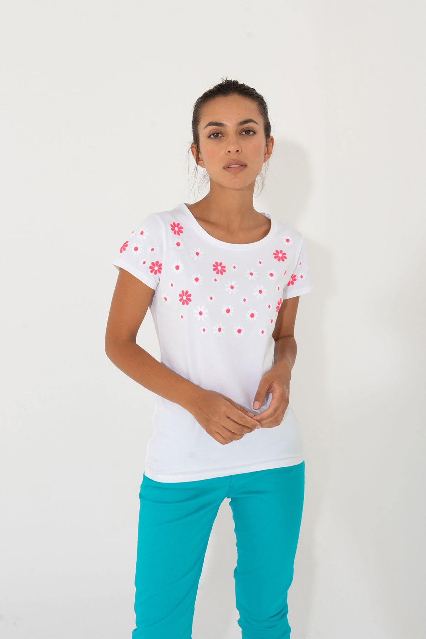 Barlioche Betica White and Pink T Shirt